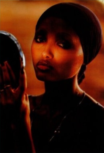 calendario Pirelli - agosto 1974 marana Hans Feurer Derek Forsyth Seychelles cctm fotografia