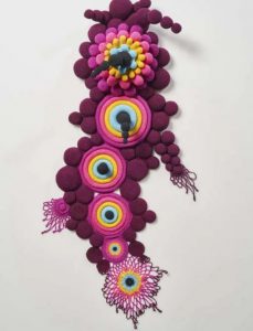 luisa de santi fiber art crochet scultura cctm a noi piace leggere paratissima