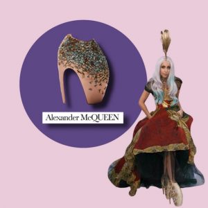 foto: Lady Gaga e le Armadillo Shoes di Alexander McQueen moda e moderno cctm