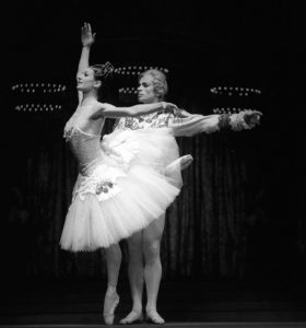Carla Fracci e Rudolf Nureyev La bella addormentata danza cctm