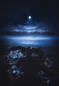 Ghiannis Ritsos Notte luna mare gracia poesia cctm a noi piace leggere