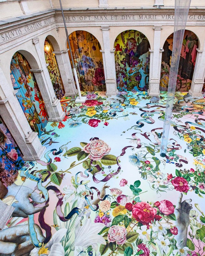 Austin Young, Fallen Fruit, Tempio di Fiori - ubicazione: Chiostro del Bramante, Roma Flowers. Dal Rinascimento all’intelligenza artificiale cctm fiori arte