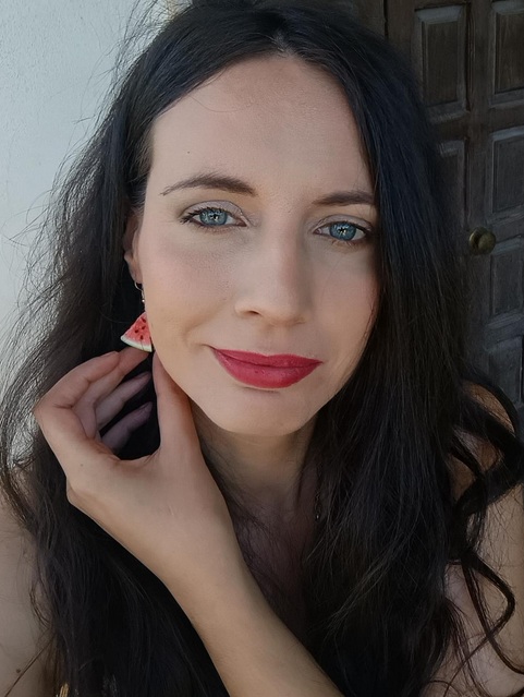 Veronica Di Norcia (Italia) poesia libertà luce ombra cctm a noi piace leggere