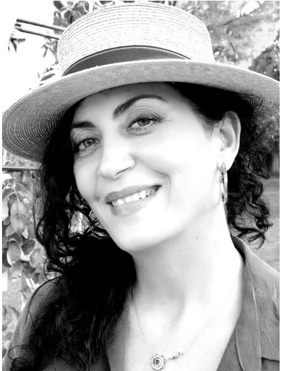 Vincenza Di Schiena poesia amore Un bacio e un graffio, Edizioni Ensemble, 2023 cctm a noi piace leggere
