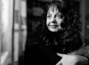 Filomena Shedir Di Paola (Italia poesia Nel prezzo del caffè Crete Fertili Transeuropa cctm a noi piace leggere