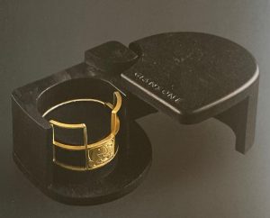 Mario Giansone (Italy) oro scultura gioielli cctm a noi piace leggere gold jewelry
