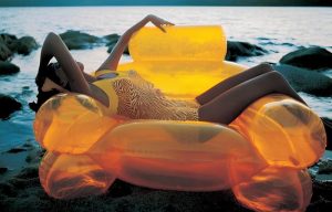Blow by Zanotta Jonathan De Pas, Donato D’Urbino, Paolo Lomazzi e Carla Scolari design made in italy cctm a noi piace leggere