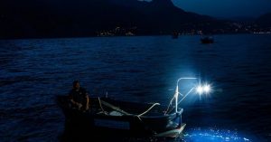 Pasquale Pinto La terra di ferro Marcos y Marcos Jonio Italsider Taranto poesia cctm a noi piace leggere
