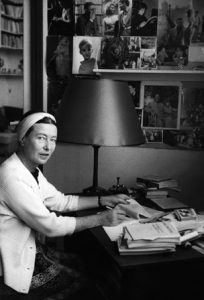 Simone de Beauvoir Memorie d'una ragazza perbene inquietudine cctm a noi piace leggere libri Sartre