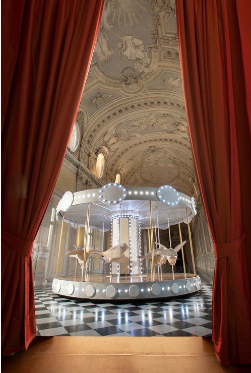 Valerio Berruti La giostra di Nina Galleria Grande Reggia di Venaria arte contemporanea bambini cctm a noi piace leggere